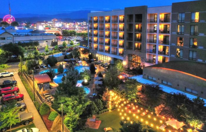 Courtyard Pigeon Forge