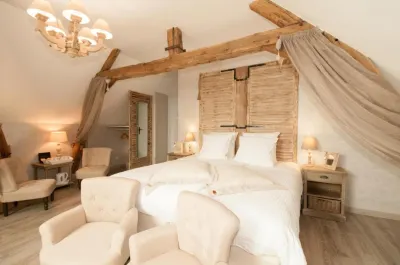 Le Logis Aux Bulles Hotel a Marne