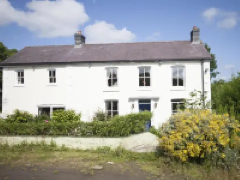 Bryncoch Hotels in Llanelli