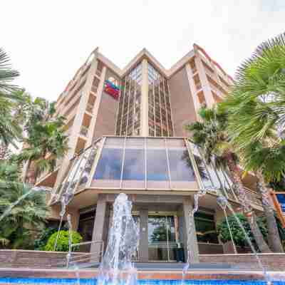 Golden Avenida Family Suites Hotel Exterior