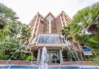 Golden Avenida Family Suites Hotel di Salou
