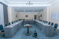 Madison Ave Hotel Bishkek