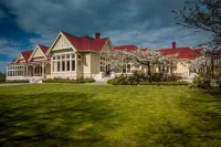 Pen-y-bryn Hotels in Herbert