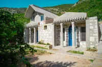 Heredot's House