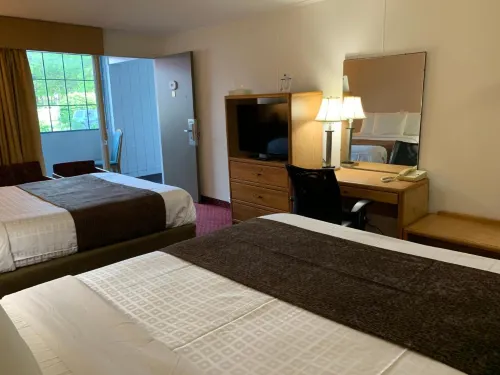 Red Carpet Inn and Suites Ebensburg Hotels in Ebensburg