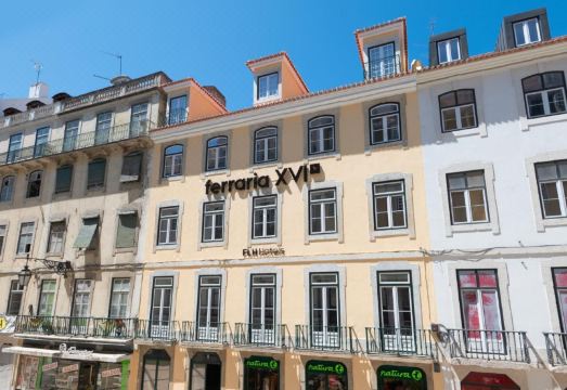 페라리아 XVI Lh 호텔 외관