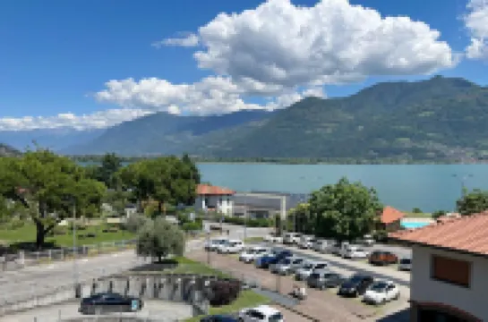 Continental Hotel Hotel di Lovere