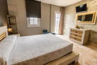 Hotelet ElRetiro Hotels in Reus