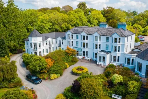 Seaview House Hotel