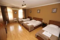 Popock Baghramyan Hotel a 