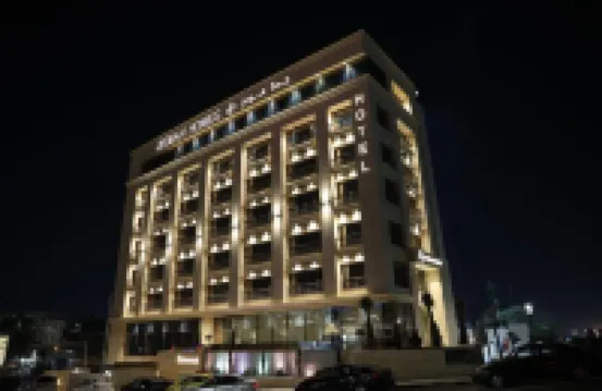 Jeddah Homes Boutique Hotel Hoteles cerca de Real Museo del Automóvil