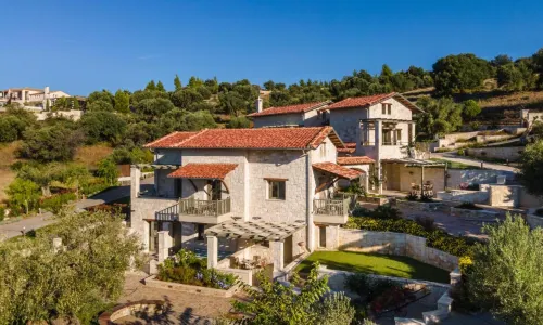Kastri Elia Suites