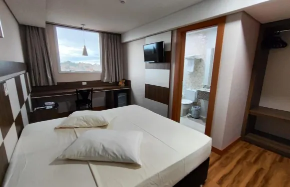 託萊多梅斯特羅行政酒店