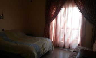 阿賀 Hotel les Palmiers(Hotel les Palmiers) 1星级 酒店 泳池