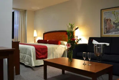 هوتل ميدتيرانيو فنادق في 