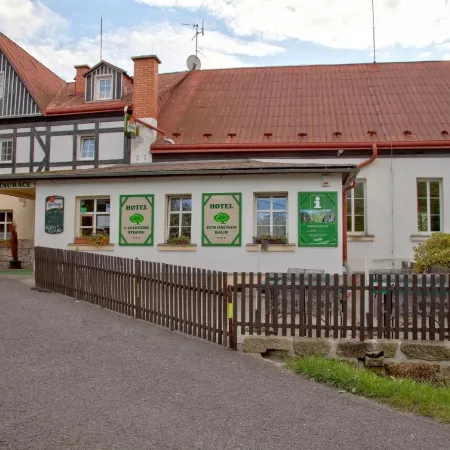 Hotel U Zeleného Stromu - Zum Grünen Baum