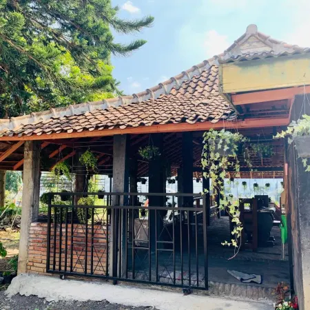 Hotel Santoso Batu