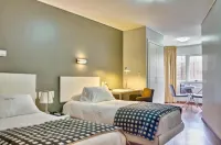 Regency Golf - Hotel Urbano Hôtels à : 