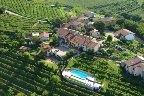 Corte Tamellini Hotels in Soave