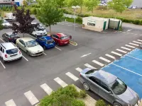 Premiere Classe Epernay - parking