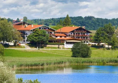 Hotel Seeblick & Ferienwohnung Hotel a Obing