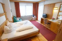 Hotel Auderer Imst Hotels in Gemeinde Jerzens