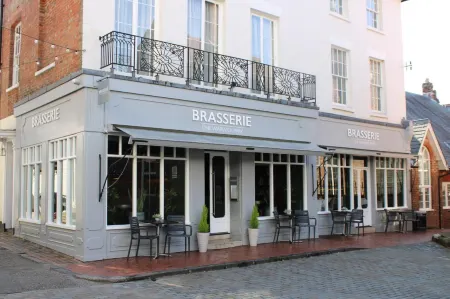 One Warwick Park Hotel