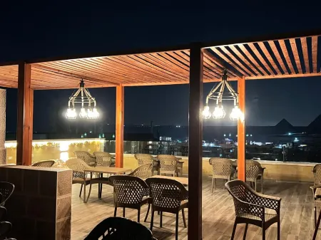 Celia Pyramids View Inn Отели рядом с достопримечательностью «Большой сфинкс»