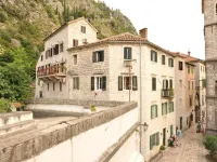 Una Apartments Hotels in Kotor