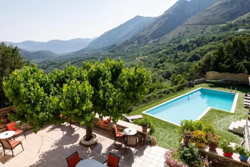 Metohi Nature Living Hotels in Minoa Pediada