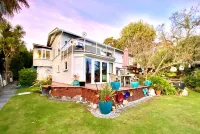 Ah House City B&B Nelson Hotels in 