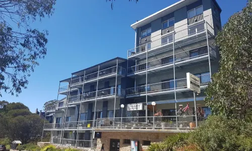 Cedarwood Apartments