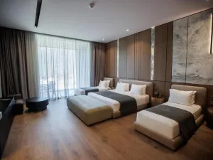 Prado Luxury Hotel