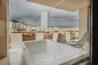 Poetica Boutique Sky Hotel - Bathtub