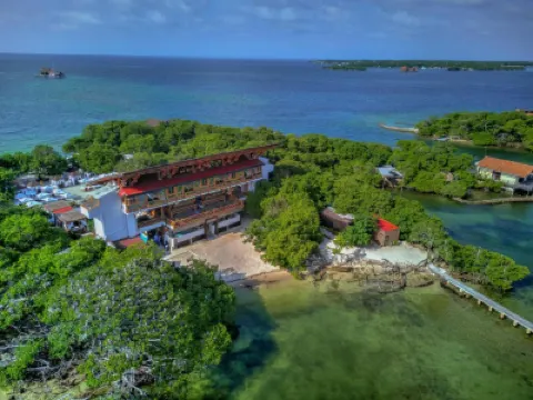 Pao Pao Cartagena Hotels near Rosario Islands
