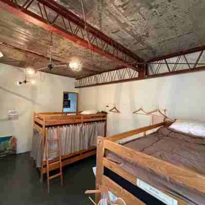 Kamp Houkan-Cho Backpacker's Inn & Lounge Rooms