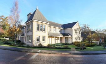 Joivy Modern Flat with Free Parking