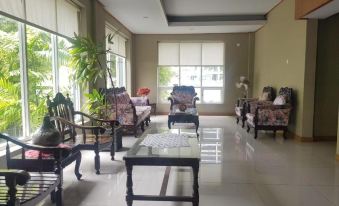 Hotel O Subur