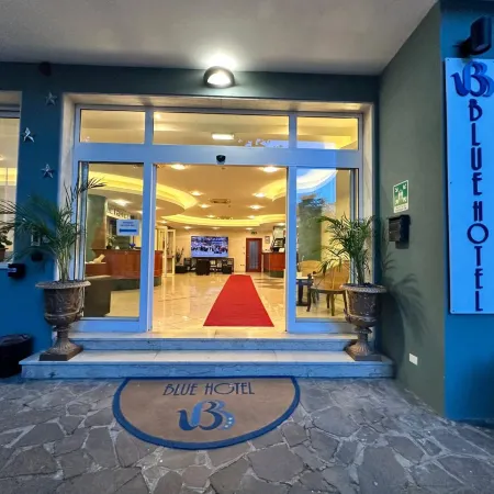 Blue Hotel