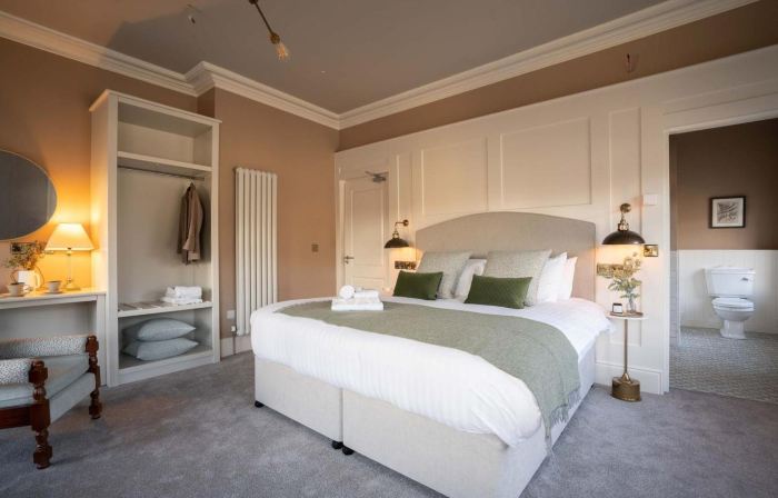Creighton Hotel