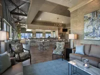 Coral Beach Resort Hotels near Mt Atlanticus
