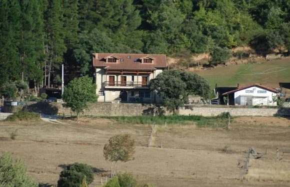 哈拉斯阿里特薩鄉村酒店