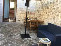 Anfihouse B&B and Apartments