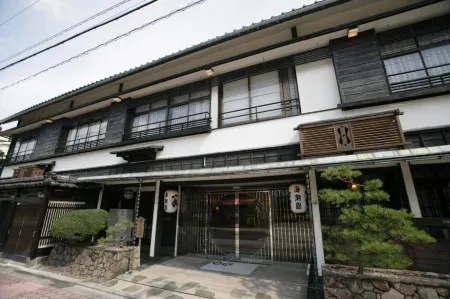 Kaichoen Отели рядом с достопримечательностью «Kaike Hot Spring Shrine»