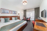 Madisson Hotel Hotels near Amwaj Center
