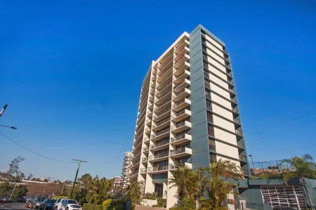 River Plaza Apartments Brisbane Southbank Отели рядом с достопримечательностью «CityCat Ferry»