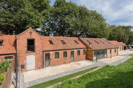 City Apartments - Monkbar Mews Отели рядом с достопримечательностью «Margaret Clitherow Shrine»