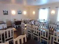 Badeland Gjestegård Hotels in Йовік