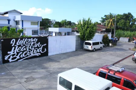 Hometown Hotel - Lacson Bacolod