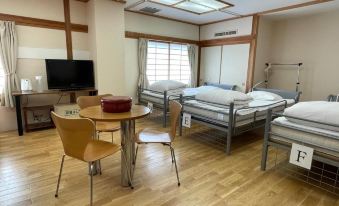 Kawaguchiko Station Inn